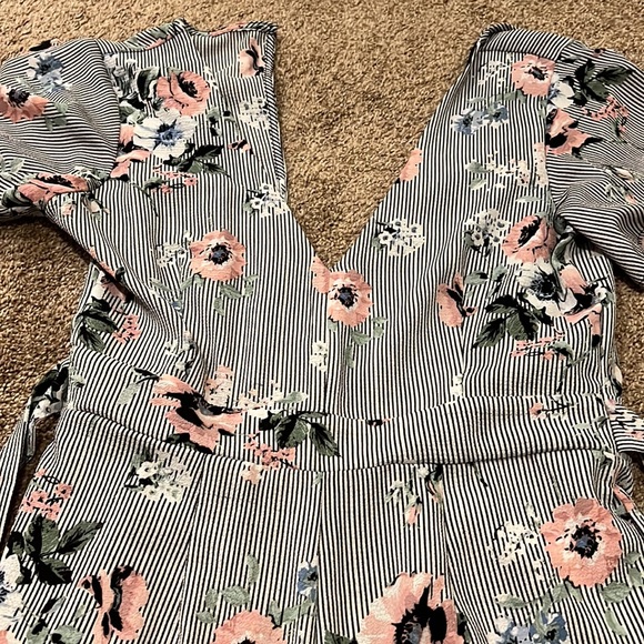 Pant suit - Picture 4 of 4